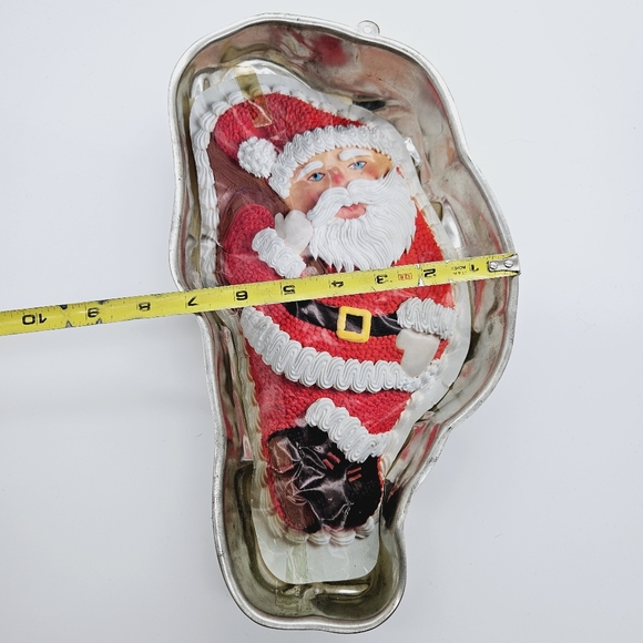 VINTAGE | Metalurgics Santa festive Christmas cake pan mold - Picture 8 of 8